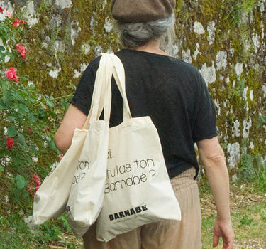 Tote bag